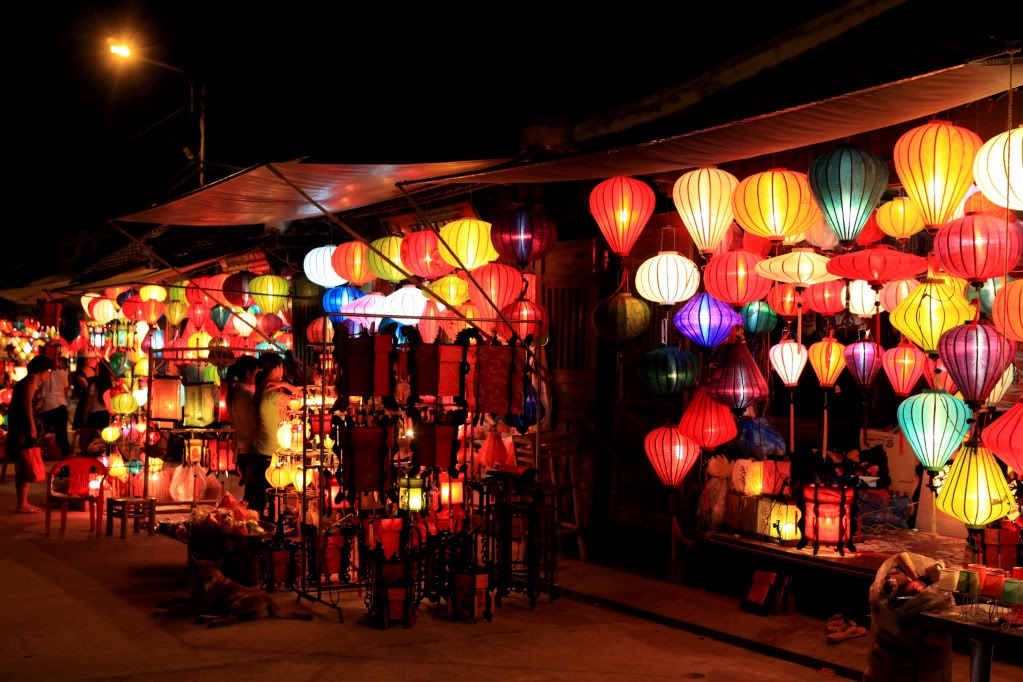 Thăm phố cổ Hội An