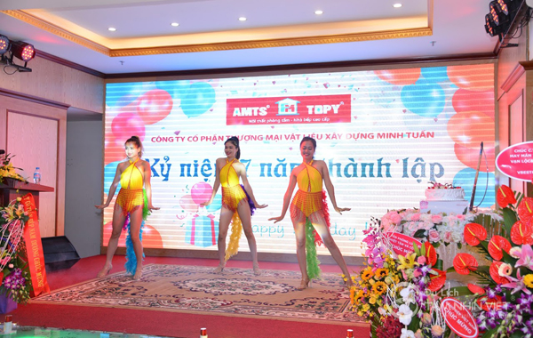 Sinh nhật công ty - Nhóm nhảy Sinh nhật công ty - Nhóm nhảy