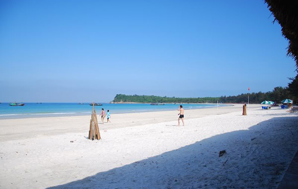 Bãi tắm Minh Châu Bãi tắm Minh Châu