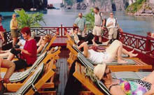 Du thuyền Bài Thơ 3