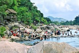 H&agrave; Nội - Đ&agrave; Nẵng - Hội An - Quảng Ng&atilde;i - B&igrave;nh Định - Ph&uacute; Y&ecirc;n - H&agrave; Nội
