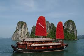 Hạ long hương hải junk