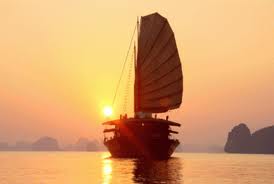 Hạ long hương hải junk