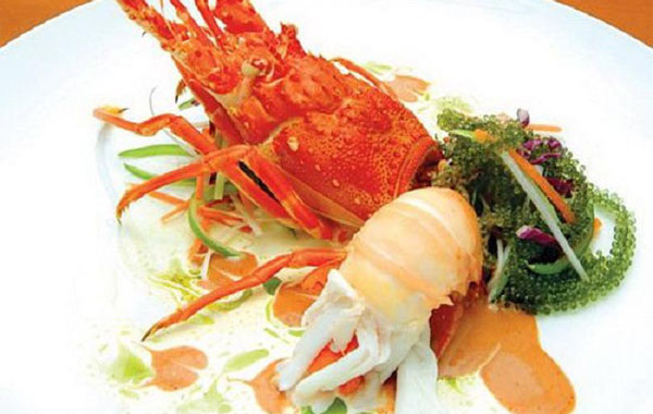 Tôm Hùm Đỏ, Côn Đảo Tôm Hùm Đỏ, Côn Đảo