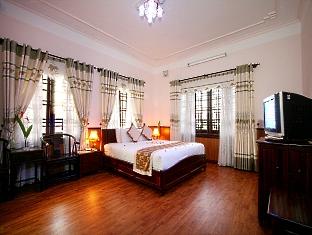 1 Khách sạn Bạch Đằng Hội An