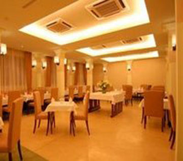  01 Khách sạn Villa Huế 