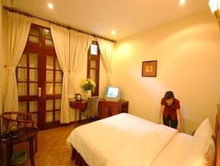 2 Khách sạn Gia Bảo