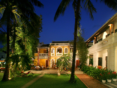 2 Khách sạn Hà An 