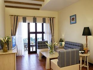 Khách sạn Sandy Beach Resort Đà Nẵng 2