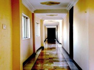 4 Khách sạn Hồng Ngọc 3 Hà Nội