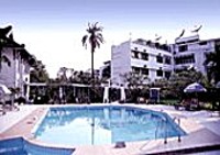 Bể bơi Khách sạn Hương Giang Huế