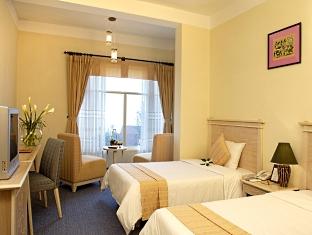 Khách sạn Sandy Beach Resort Đà Nẵng 6