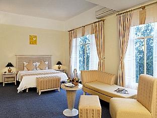 Khách sạn Sandy Beach Resort Đà Nẵng 7