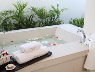 8 Princess D’annam Spa & Resort