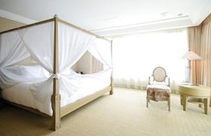 8 Khách sạn Sofitel Plaza Thành Phố Hồ Chí Minh