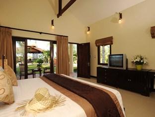 11 Diamond Bay Resort & Golf Nha Trang