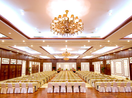 12 Khách sạn Furama Resort Đà Nẵng
