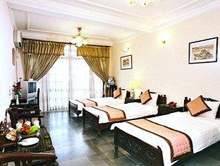12 Khách sạn Hồng Ngọc 1