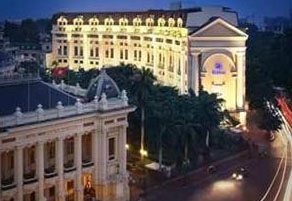 2 Khách sạn Hilton Opera Hà Nội