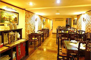 Khách sạn Golden Wing 2