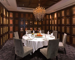 9 Khách sạn Legend Thành Phố Hồ Chí Minh (Sài Gòn)