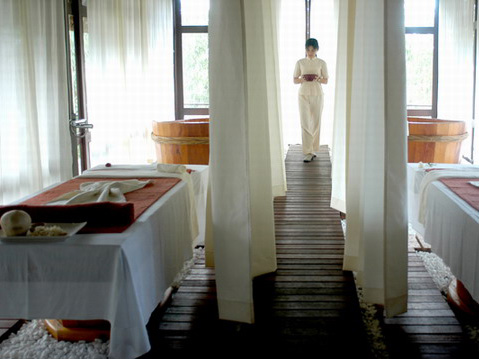 9 Khách Sạn Life Resort Quy Nhơn