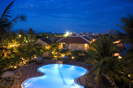 9 River Beach Resort Hội An