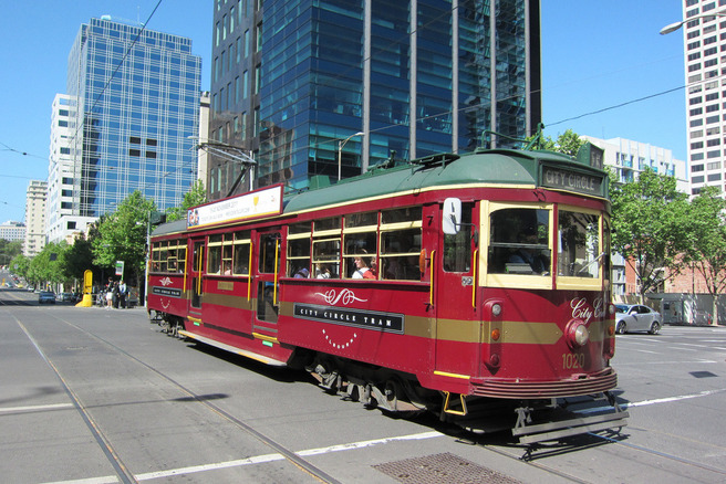 Các chuyến thăm quan thành phố bằng xe điện mang tới cho du khách những trải nghiệm tốc độ thú vị và hoàn toàn mới mẻ về thành phố Melbourne
