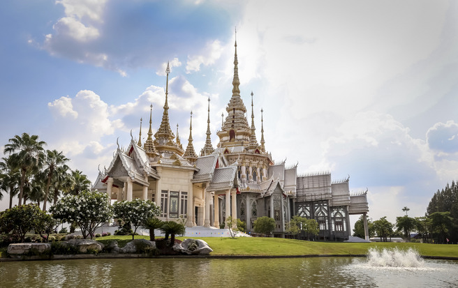 Đền Thái tại Pakchong, Thái Lan.