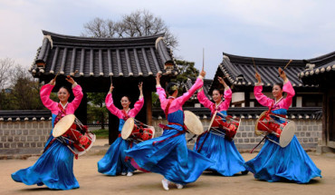 Điệu múa truyền thong của người Hàn Quốc