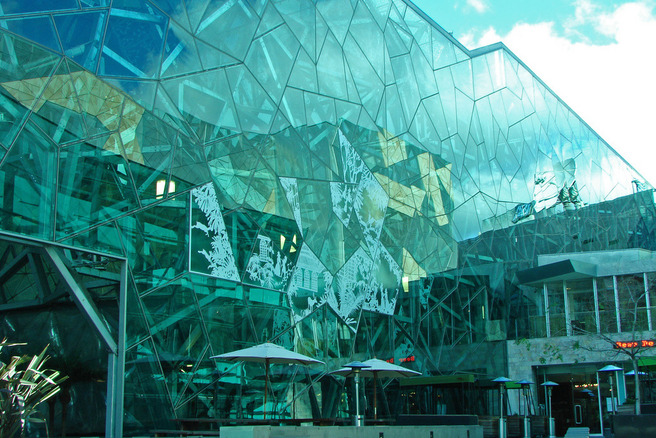 Melbourne là nơi hội tụ của nghệ thuật đường phố và các cuộc triển lãm.