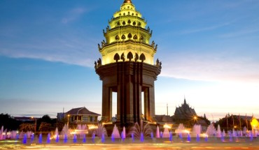 Tượng đài độc lập ở Phnom Penh (Campuchia).