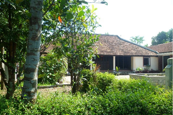 Những ngôi nhà rường ở làng cổ Phước Tích có tuổi đời từ 100-200 năm