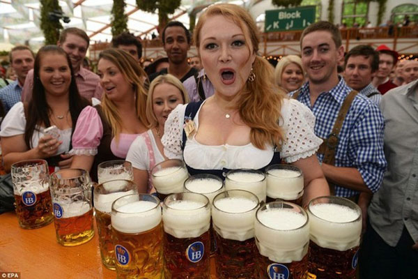 Lễ hội bia lớn nhất thế giới diễn ra ở Đức trong dịp tháng 10