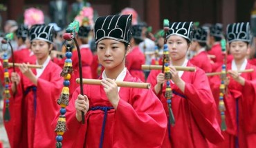 Triển làm kết nối văn hóa Việt Nam - Hàn Quốc