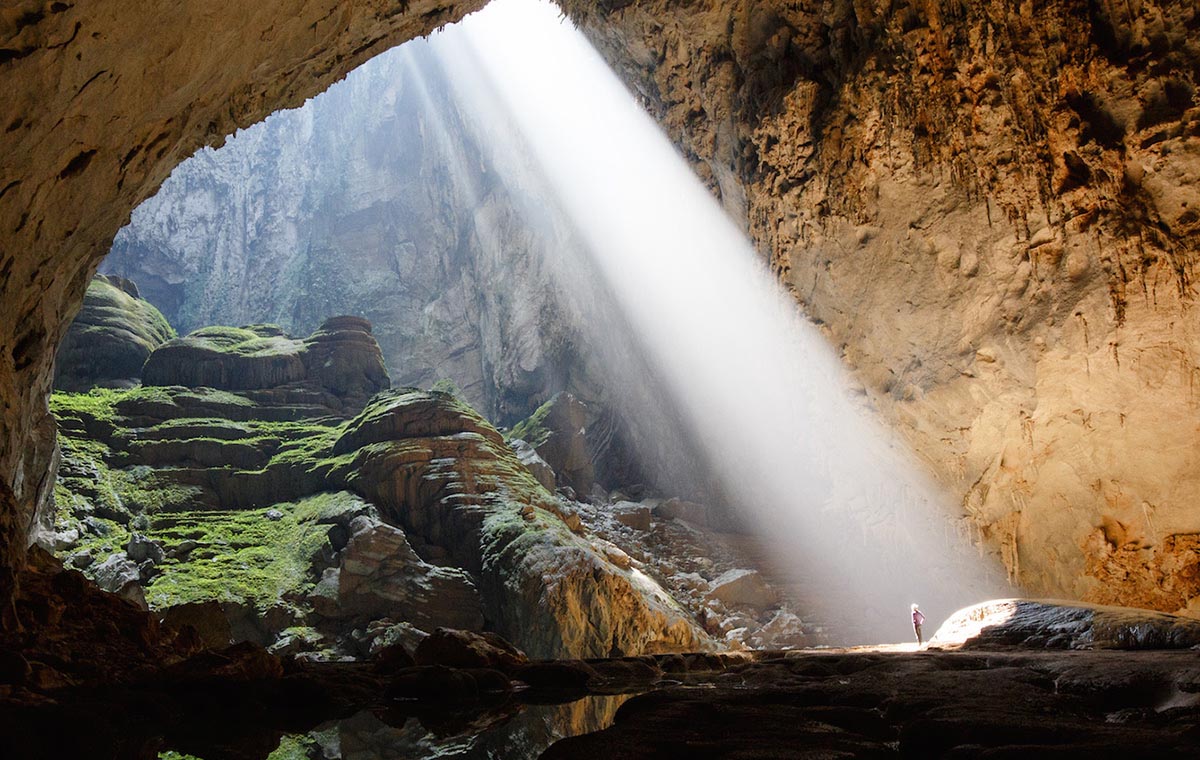 Sơn Đoòng hang động có thể tích lớn nhất thế giới nằm trong vườn quốc gia Phogn Nha Kẻ Bàng