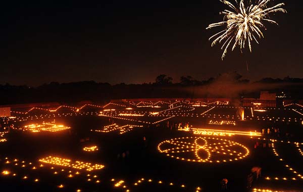 Cả Ấn Độ lấp lánh ánh sáng trong những ngày lễ hội Diwali