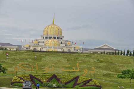 Cung điện Hoàng gia - Malaysia Tour Du Lịch: Malaysia - Singapore – Cung điện Hoàng gia