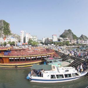 Bến tàu Vân Đồn