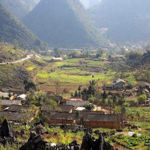 Bản làng người Hmong, Cao nguyên đá Đồng Văn