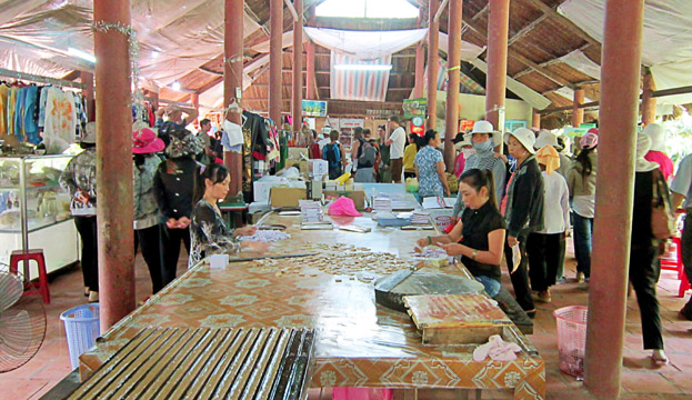 Cơ sở sản xuất kẹo dừa - Công Ty Du Lịch Tầm Nhìn Việt