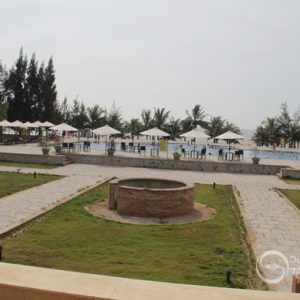 Bể bơi Hải Tiến Resort
