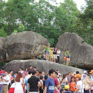 Hòn Trống Mái