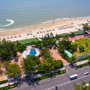 Khu du lịch Biển Đông