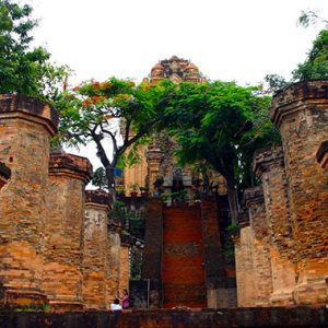 Tháp Bà Ponagar
