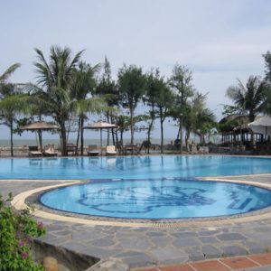 Bể bơi Vạn Chài Resort