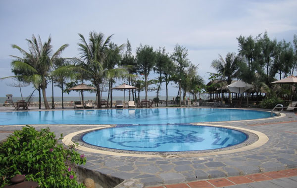 Bể bơi Vạn Chài Resort