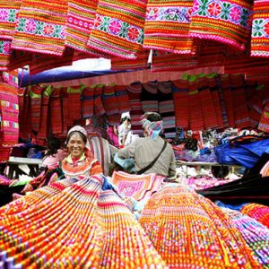 Chợ phiên Đồng Văn