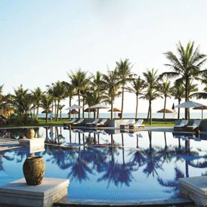 Bể bơi khách sạn Anna Mandara