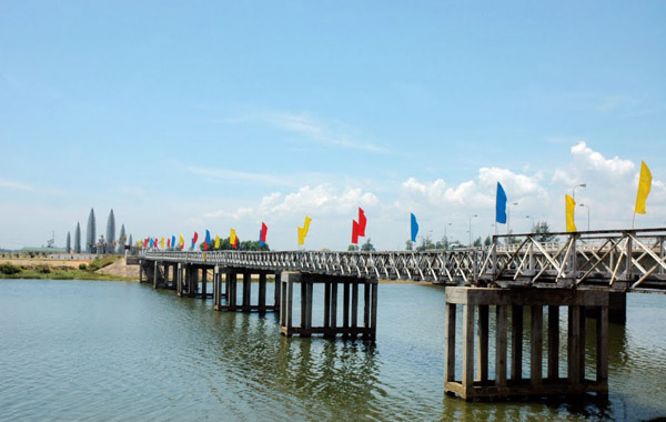 Sông Bến Hải - Cầu Hiền Lương
